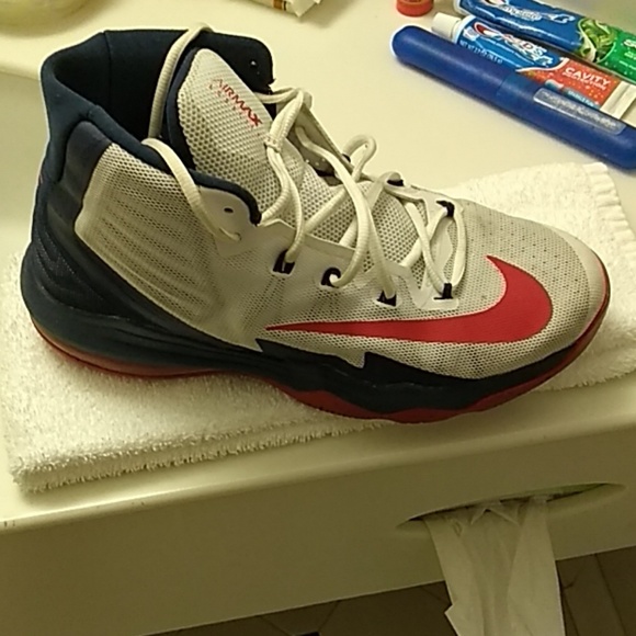 Shoes - Picture 4 of 4